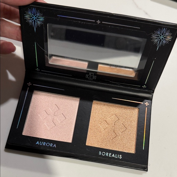 Highlighter Palette - Silver and Black - Picture 2 of 4